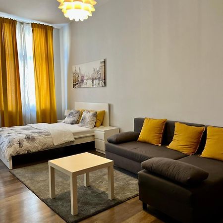 Ametyst Hostel Краков Экстерьер фото