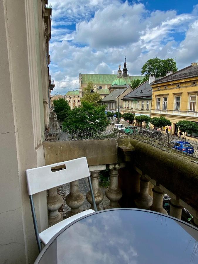 Ametyst Hostel Краков Экстерьер фото