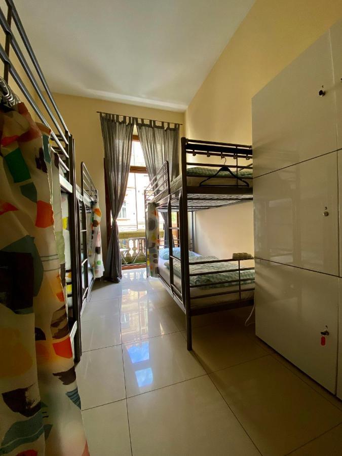 Ametyst Hostel Краков Экстерьер фото