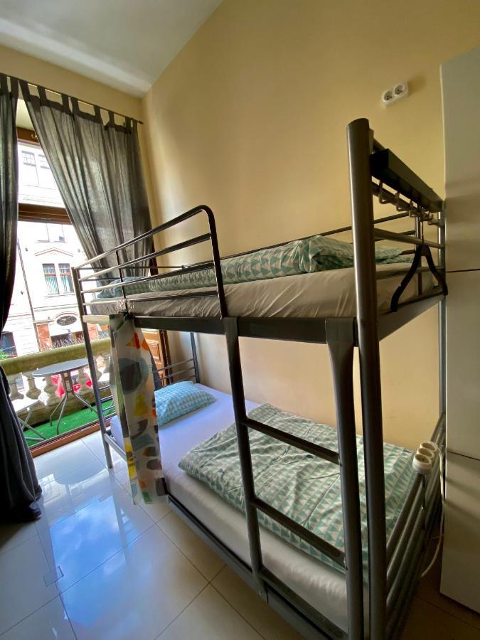 Ametyst Hostel Краков Экстерьер фото
