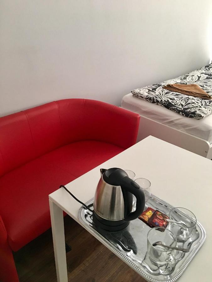 Ametyst Hostel Краков Экстерьер фото