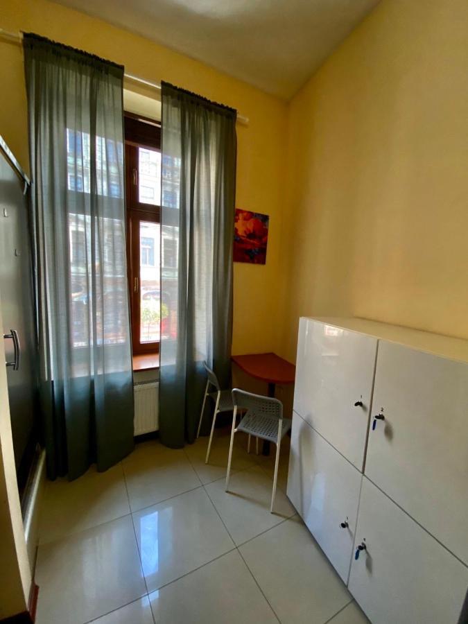 Ametyst Hostel Краков Экстерьер фото