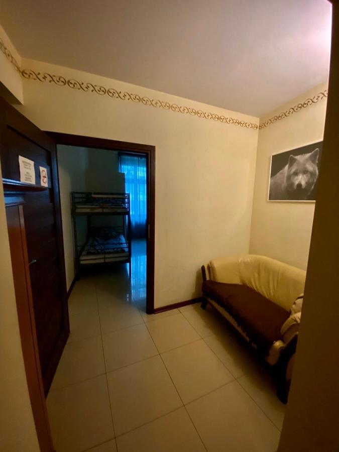 Ametyst Hostel Краков Экстерьер фото